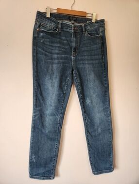 Judy Blue Relaxed Fit Cropped Boyfriend  Jeans Size 31 EUC Mid Rise Casual